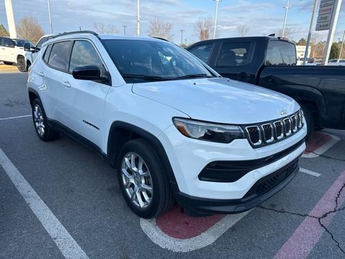 2023 Jeep Compass Latitude Lux