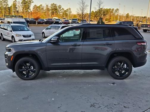 2025 Jeep Grand Cherokee Altitude X