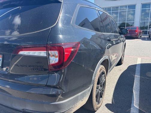 2021 Honda Pilot Black Edition