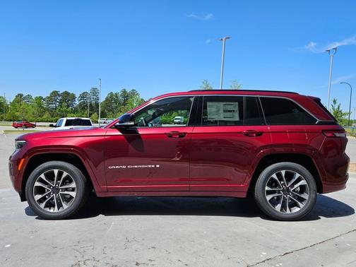 2025 Jeep Grand Cherokee Overland
