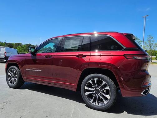 2025 Jeep Grand Cherokee Overland