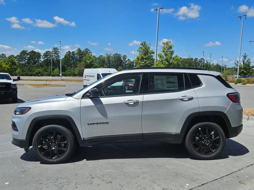 2025 Jeep Compass Latitude