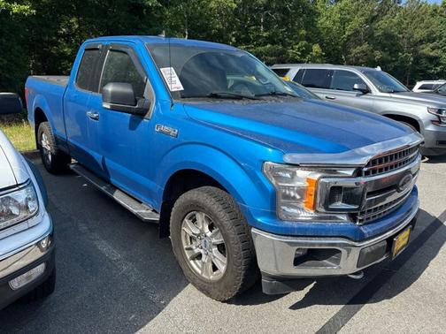 Velocity Blue Metallic 2019 Ford F-150 XLT
