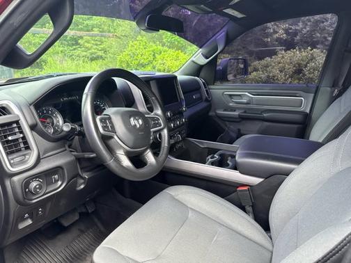 Delmonico Red Pearlcoat 2022 RAM 1500 Big Horn
