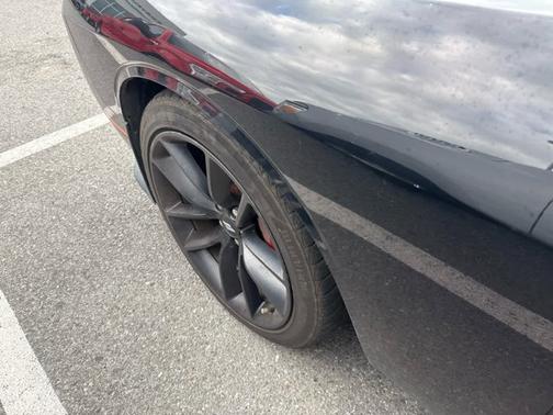 Pitch Black Clearcoat 2021 Dodge Challenger GT