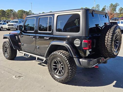 2023 Jeep Wrangler Rubicon Farout