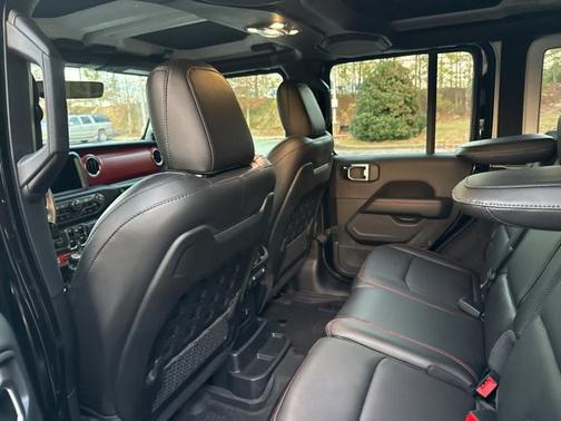 2023 Jeep Wrangler Rubicon Farout