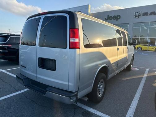 2023 Chevrolet Express 3500 LS