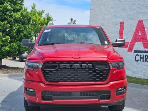Molten Red Pearlcoat 2026 RAM 1500 Express
