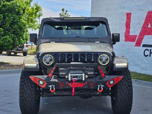 Limited Edition Gobi Clearcoat 2022 Jeep Gladiator Willys