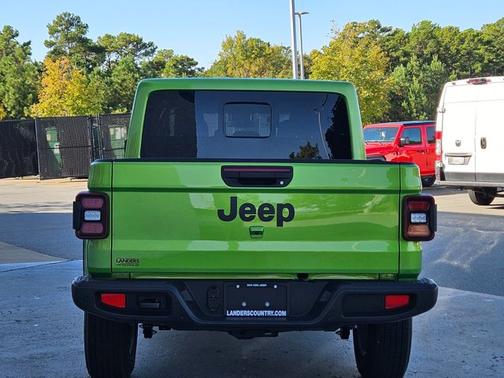 2025 Jeep Gladiator Sport S