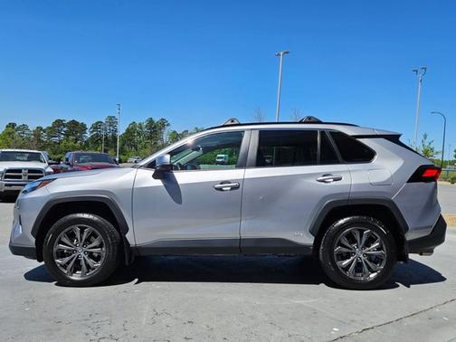 2023 Toyota RAV4 Hybrid XLE Premium
