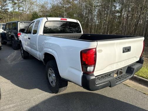 2019 Toyota Tacoma SR