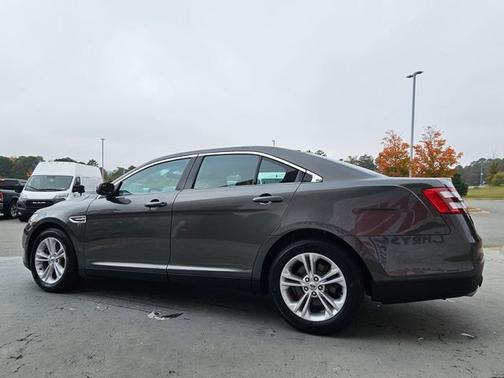 2019 Ford Taurus SEL