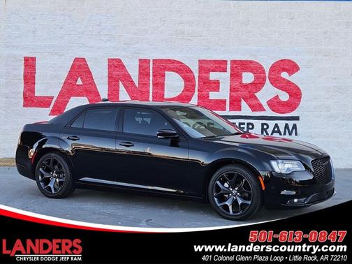 2023 Chrysler 300 S