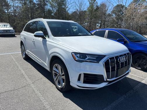 2022 Audi Q7 Premium Plus