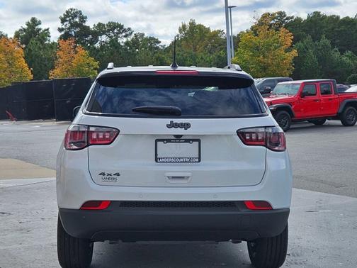 2026 Jeep Compass Limited Altitude