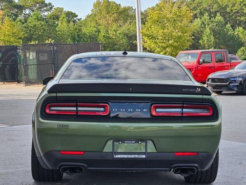 2022 Dodge Challenger R/T Scat Pack Widebody