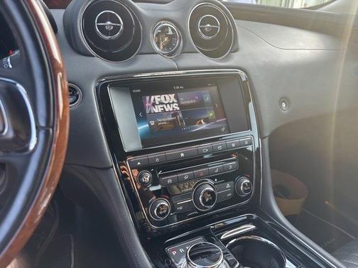 2016 Jaguar XJ XJL Portfolio