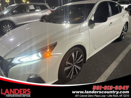 2022 Nissan Altima 2.5 SR