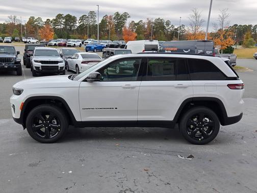 2025 Jeep Grand Cherokee 