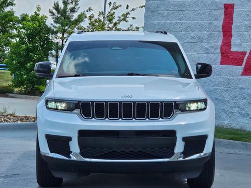2022 Jeep Grand Cherokee L Laredo