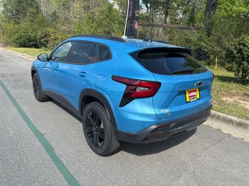 Marina Blue Metallic 2025 Chevrolet Trax ACTIV