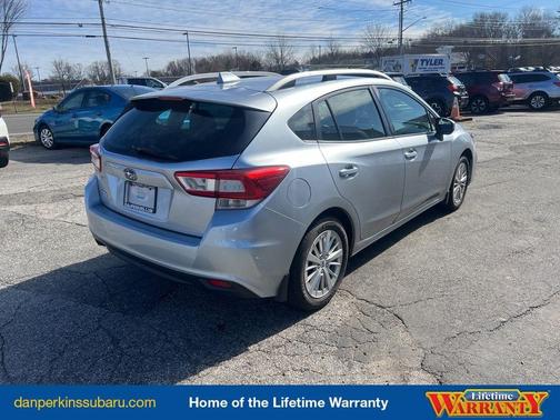 2017 Subaru Impreza 2.0i Premium