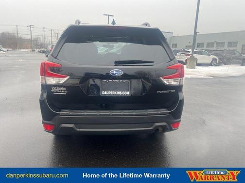 2024 Subaru Forester Premium