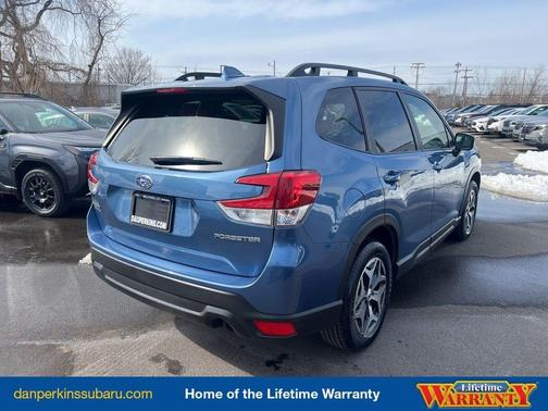 2022 Subaru Forester Premium