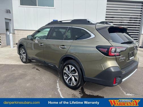 2022 Subaru Outback Touring
