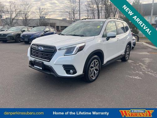 2023 Subaru Forester Premium