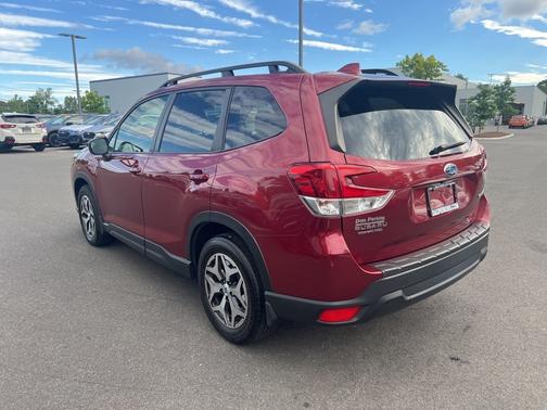 2022 Subaru Forester Premium