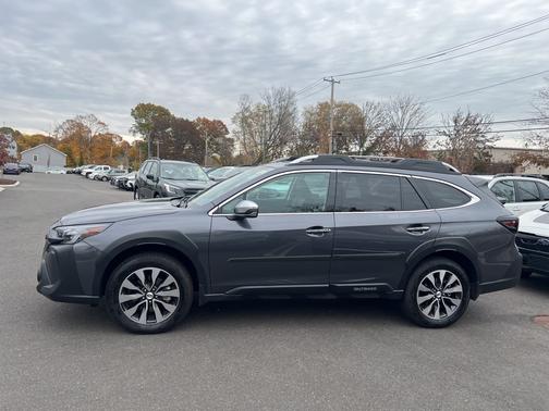 2024 Subaru Outback Touring