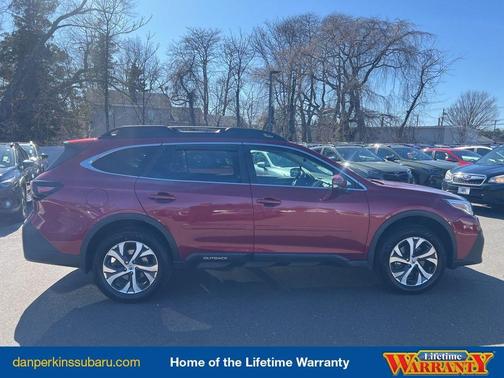 Crimson Red Pearl 2022 Subaru Outback Limited