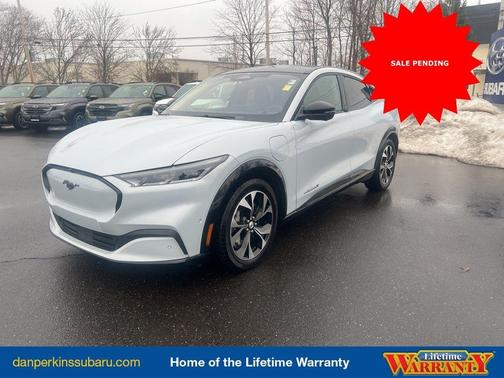 Space White Metallic 2023 Ford Mustang Mach-E Premium