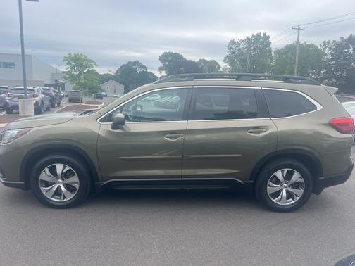 2022 Subaru Ascent Premium