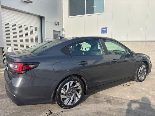 2024 Subaru Legacy 