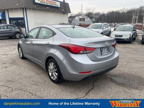 2015 Hyundai ELANTRA SE