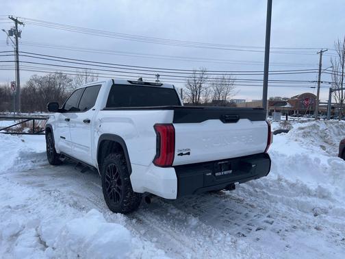 2022 Toyota Tundra SR5