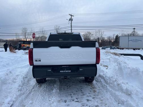 2022 Toyota Tundra SR5