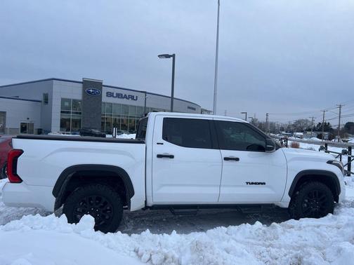 2022 Toyota Tundra SR5