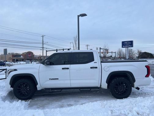 2022 Toyota Tundra SR5