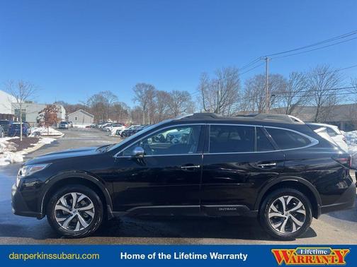 2022 Subaru Outback Touring XT