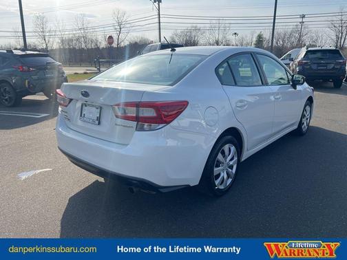 Crystal White Silica 2018 Subaru Impreza 2.0i