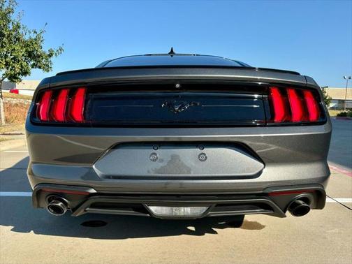 2020 Ford Mustang EcoBoost