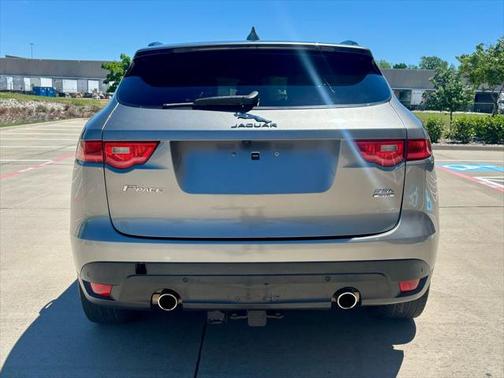 2018 Jaguar F-PACE 30t R-Sport