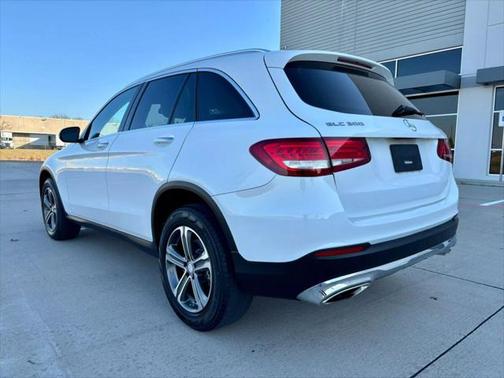 2017 Mercedes-Benz GLC 300 4MATIC