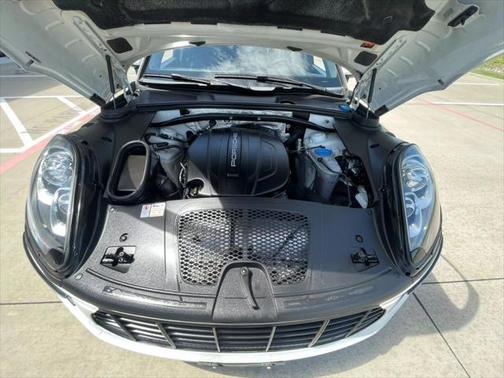 2017 Porsche Macan Base