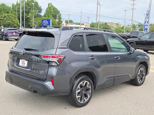 Magnetite Gray Metallic 2026 Subaru Forester Premium